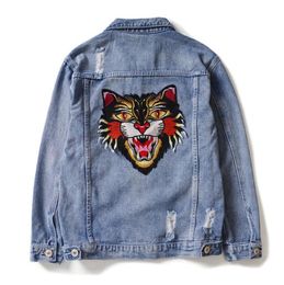 Broidered Tiger Head Loose Denim Jacket Men 2020 Fashion Automne à manches longues Vintage Ripped Corée Hip Hop Streetwear Jeans Coat 6106024