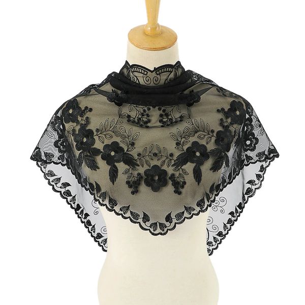 Écharpe triangulaire brodée pour châle de l'église Châle catholique prière châle transparent floral espagnol mantille voile marin Cape 240322