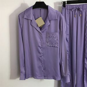Femmes brodées Pyjama T-shirt Tops Tops Set à manches longues Pyjama Shelairs Shelts Tableau 215E