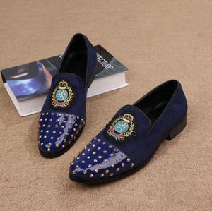 Borduurwerk 8042 Heren Wedding Party Fashion Spikes Man Loafers Rivets Glitter Casual Driving Shoes Heren Flats Black Gold