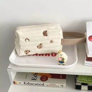 Sac de maquillage ours brodé en toile de coton doux pour femmes, organisateur de cosmétiques à fermeture éclair, jolie pochette de maquillage au poignet, trousse de toilette Portable