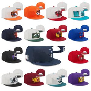 Designer de broderie Snapbacks Chapeaux ajustés Chapeau de basket-ball de balle Toute l'équipe Lettre de coton Casquettes de football de basket-ball réglables Sports de plein air Casquette en maille Ordre de mélange