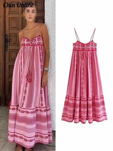 Bordado vestido maxi maxi mujeres sin mangas spaghetti correa de vestir larga plisado summer playa a-line collar vestidos 240415