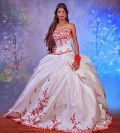 Borduren Prinses Quinceanera Rode Jurken Witte Bal Sweet 16 Jurk Vintage Sweetheart Lange Speciale Ocn Jurk 2024 hart