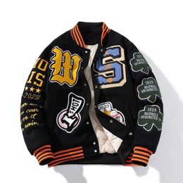 Borduren Varsity Jacket Heren Dames Letter Winter Amerikaans honkbaljack Hip Hop Wollen jas Dikke warme uitloper Parka's Bruin 240113