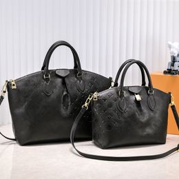 Sac de créateur noir brodé sacs à poignée supérieure en cuir sacs à main sac à bandoulière bandoulière fermeture éclair fourre-tout décontracté femmes sac fourre-tout de créateur de mode sacs à main de luxe sac à main