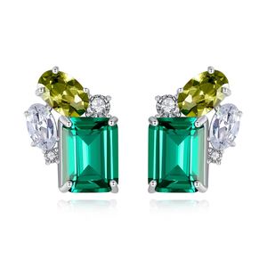 Emerald Gemstone Stud -oorbellen S925 Zilveren glanzende zirkoon oorbellen Europees Temperament Niche Design Sieraden 249V