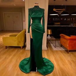Vestidos de noche árabes de color verde esmeralda, mangas largas, abertura larga, vestidos de fiesta de graduación sexis, vestidos formales largos de sirena con cuentas elegantes para mujer