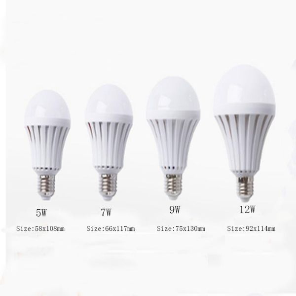 Lumières de secours 5 X E27 LED Ampoule Charge automatique 5W 7W 9W 12W Couleur blanche Lampe à batterie rechargeable Lampada AC85-265V