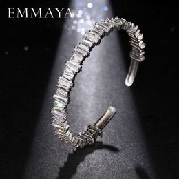 Emmaya Luxe Aaa Cz Zircone Bracelets Réglable Carré Strass Cuivre Bracelets pour Femmes Amoureux Bracelet Pulseira Feminina Q0717