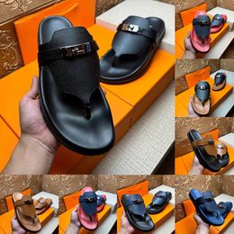 Imperio famoso diseñador sandalias para hombre Tangas de cuero Chanclas claqueta sandalia sandalias de plataforma de lujo Hombre clásico Zapatos de verano de cuero Tamaño 38-45 Zapatillas diapositivas