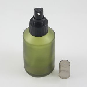 bouteille de lotion givrée ronde vert clair vide de 125 ml avec pompe noire emballage cosmétique en verre de 125 ml pour crème liquide et lotion