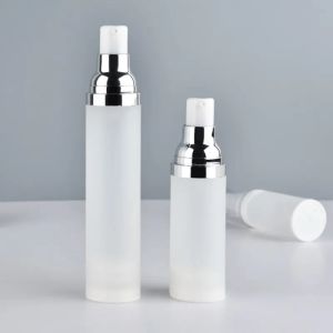 Bouteilles vides à pompe sans air de 20ml 30ml 50ml, bouteille sous vide en plastique transparent mat pour Lotion, tube d'emballage de cosmétiques 12 LL