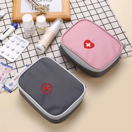 Bolsa de kit de primeros auxilios vacías para viajes y conscientes de rescate médico de consciente Medicina de viajes