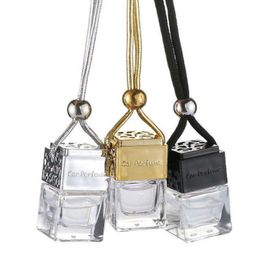 Bouteille en verre vide Pendant Cube Car Perfume Bouteille suspendue Hollow Rear View Ornement Fraigeur d'air pour les huiles essentielles Diffuseur FRAG7447676