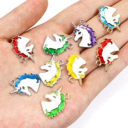 Émail Lucky Unicorn Charms Pentiers mignons Diy Bijoux créatifs Colliers Colliers Boucles d'oreilles Bracelets Accessoires faits à la main
