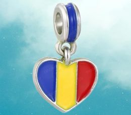 Email National Flag Big Hole kralen Verenigde Staten Italië Canada Loose Spacer Charm Pendant voor armband ketting diy sieraden Making9404874