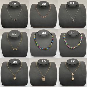 Emaille kettingen Regenboog Letter Klavertje Vier Bloem Ketting Dames Sieraden Accessoires Geschenken Groothandel Detailhandel