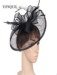 Enchanteur de 17 couleurs disponibles Sinamay Matériau Fascinateur Hat Race Accessoires de cheveux Accessoires de cheveux de mariage de15397370345