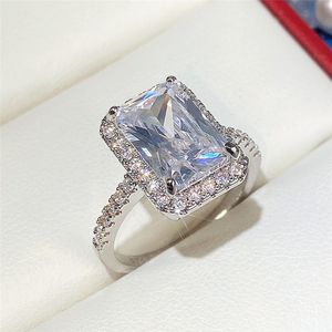 Verlovingstrouwringen Emerald Cut Imiteren Diamond Promise Ring Liefhebbers Geschenken Zilveren Moissanite Ring Voor Vrouwen Bruidsfeest Sieraden