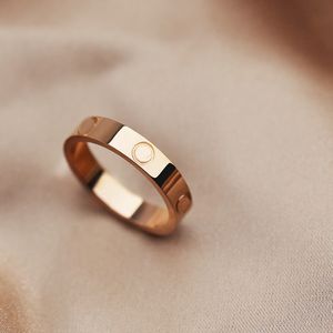 Verlovingsringen liefdesring mode multi-maat sieraden klassieke vintage brief nieuwe paar bague zilveren kleur roestvrij staal huwelijksgeschenk ontwerper ring