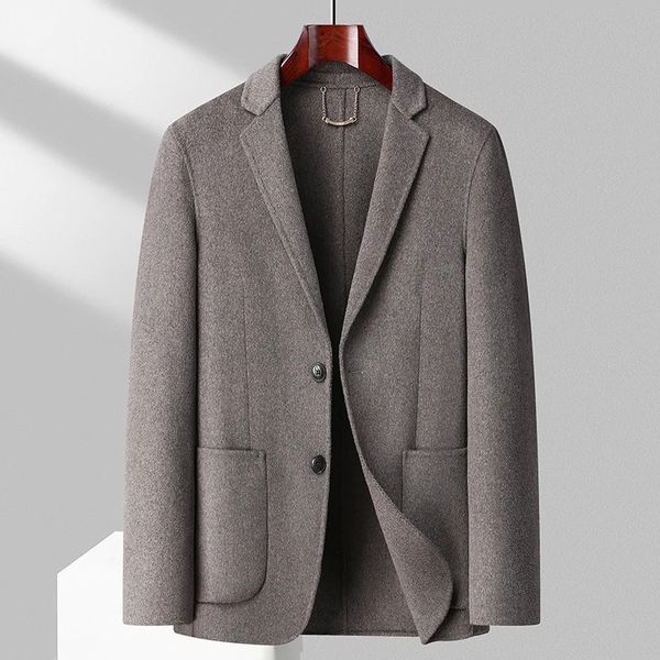 Estilo de Inglaterra Hombres Chaquetas mezcladas de lana de cachemira Negro Camel Gris oscuro Cuello con muescas Traje de lana de oveja Chaqueta Trajes masculinos Invierno 240125