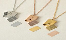 Collier de lettre d'amour d'enveloppe pour les femmes et les hommes médaillon gravé en acier inoxydable avec pendentif de bijoux de message secret je t'aime Gif6848146