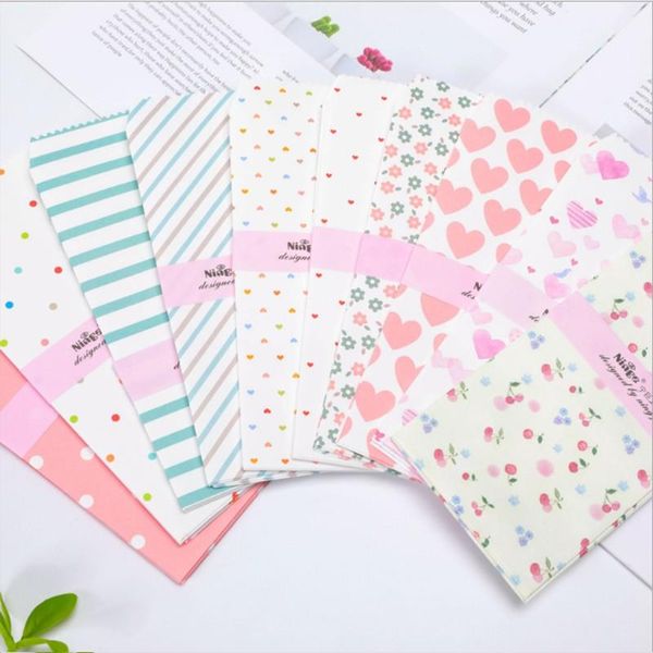 Enveloppes 50pcs en gros dessin animé enveloppe modèle mixte mailer papier enveloppes pour lettres amour rayure bricolage 19.5*9CM