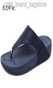 EOFK Rhinestone Summer Women Slippers slippers Crystal Diamond Bling Beach Comfort Casual Fitflop platte dia's Sandalen Vrouw W2207087817