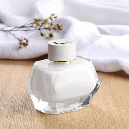 Epack Luxury Perfume Signature Perfumes 90 ml 3fl.oz Bonne odeur de longueur durable odeur Edp Pure White Ink Mark Lady Body Mist Spray Fragance High Qualit