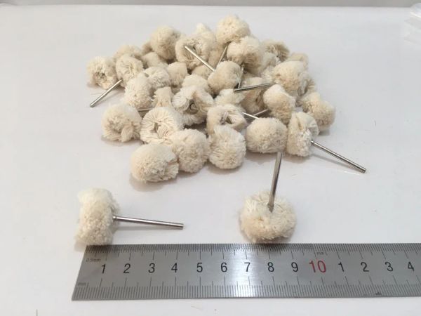 equipos 100pcs Hilos blancos puliendo las ruedas de pulido de tela utilizadas para herramientas de dremel y rotación