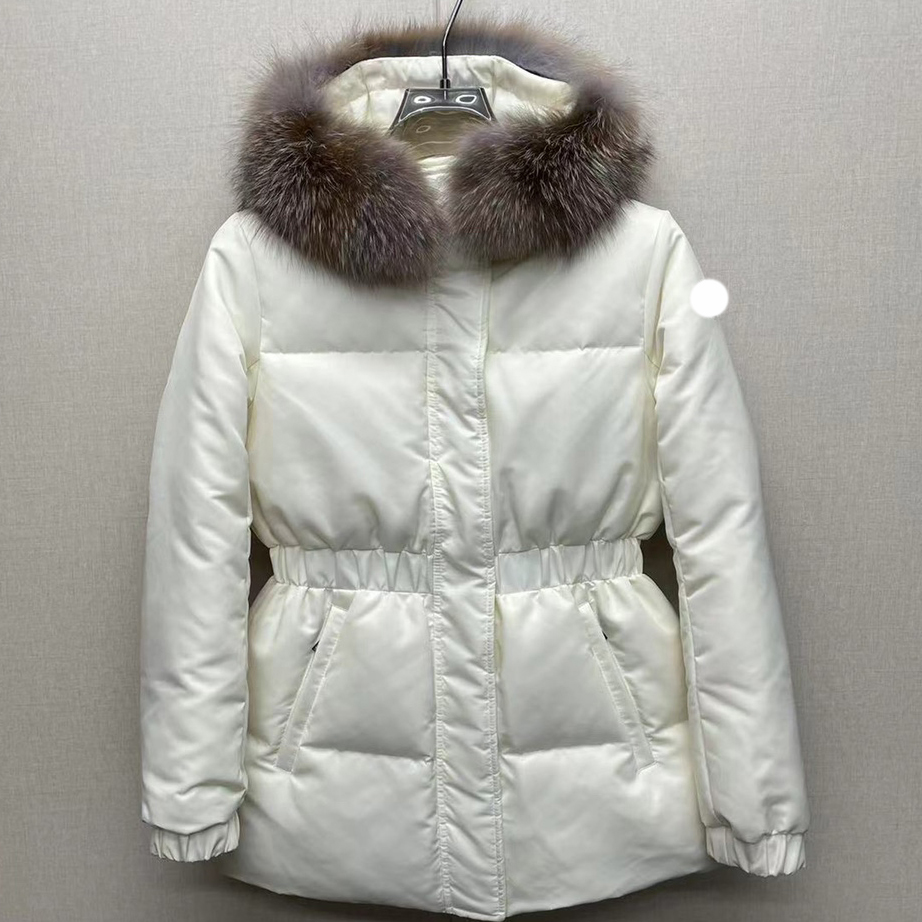 Designer-Damen-Daunenjacke, besticktes Abzeichen, Wintermantel, Fuchspelzkragen, Damen-Wintermäntel