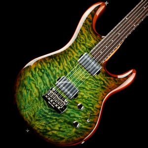 Ernie Ball Music Man Luke 3 HH Tapa de arce Lucious Green Quilt Guitarra eléctrica Puente de trémolo de China Cuerpo de doble corte Pastillas pasivas Caja de batería de 9 V Herrajes cromados