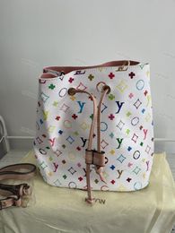 Sacs seau Neonoe Sacs à bandoulière Sac fourre-tout pour femme Sac à bandoulière en cuir Sacs à cordon classiques Messenger Sacs à main pour femmes Sac à main de luxe