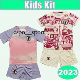Espnsport 2023 Japon Soccer Jerseys Kit Enfants Version Mode Minamino Nagatomo Harahi Yoshida Tsubasa Atom Honda Osako Accueil Rose Costume Enfant Maillots de Football