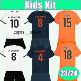 Espnsport 23 24 GAYA Kids Kit Maillots de football A. ALMEIDA CENK PEPELU MARCOS ANDRE DIAKHABY DURO S. CASTILLEJO Domicile 3ème maillot de football