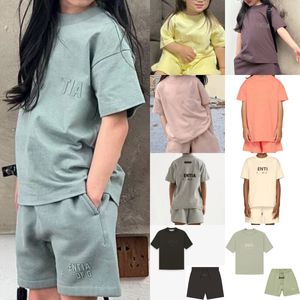 ESS Baby Kids Designer Desets Sets TSH Shorts Peuter Clothing Boys Girls Tracksuits Letter 2 Pieces Suits Youth Children Short Sleeve Tops Tees Pants