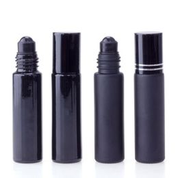 Bouteille de parfum d'huile essentielle 10 ml rouleau en verre noir sur bouteille de parfum avec rouleau en cristal d'obsidien