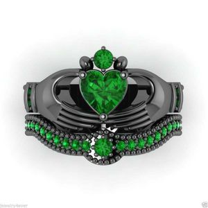 Irlande Éternelle Claddagh Bague Ensembles Classique 10KT Noir Or Rempli 1CT Coeur Vert Saphir Femmes Bague De Mariage pour Femmes Cadeau Taille 5-11