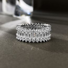Eternity Lab Moissanite Diamond Ring 100% Real 925 Sterling Silver Party Wedding Band Anillos para mujeres Hombres Joyería de compromiso