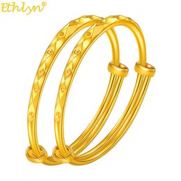 Ethlyn 2 stks / partij goud kleur baby armbanden armbanden kinderen verstelbare jongens meisjes sieraden verjaardagscadeau My26 Q0717