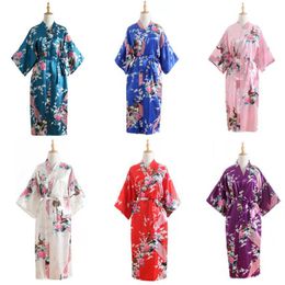Vêtements ethniques 15 Couleur Femmes Style Japonais Kimono Yukata Sommeil Porter Peacock Satin Mince Longue Chemise De Nuit Robes Traditionnelle Adulte Lo286m