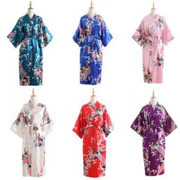 Vêtements ethniques 15 Couleur Femmes Style Japonais Kimono Yukata Sommeil Porter Paon Satin Mince Longue Chemise De Nuit Robes Traditionnelle Adulte Lo2392