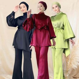 Vêtements ethniques Ensemble de 2 pièces Abayas Femmes Satin Islamic Belted Tops Long Pantal