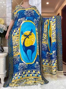 Etnische kleding 2023 Afrikaanse Dashiki-jurk Kaftan Abaya katoenen boot-hals bloemen Gedrukte korte slev losse vrouwen casual jurk met grote sjaal T240510