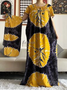 Vêtements ethniques 2023 Robe African Dashiki Kaftan Abaya Cotton Boat-Neck Robe Floral imprimé Short Slve Loose Women Robe décontractée avec écharpe T240510