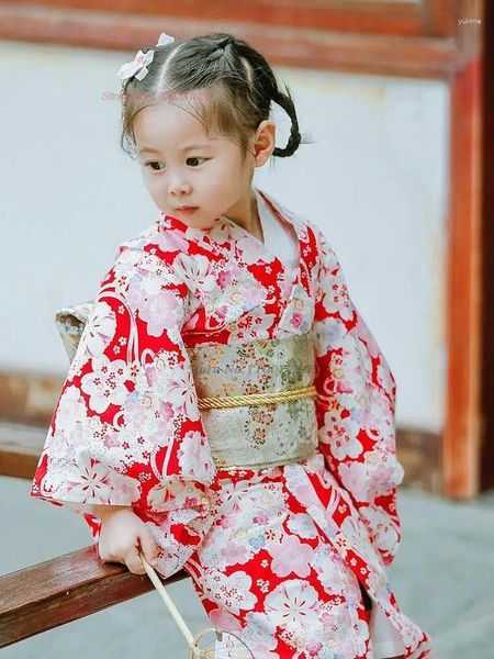 Vêtements ethniques 2023 Enfants Japonais Kimono Robe Robe traditionnelle National Flower Print Costume Haori Yukata Robe Costume