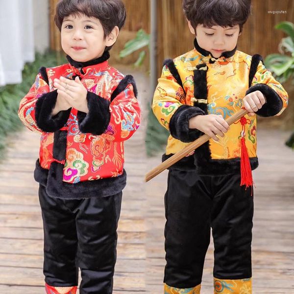 Vêtements ethniques 2023 chinois traditionnel pour garçons enfants Tang costume Hanfu année tenue velours manteau hiver 2 pièces rouge jaune