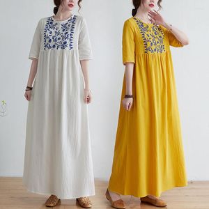 Vêtements ethniques 2023 coton et lin Vintage robe femmes brodées longues traditionnelles chinoises pour