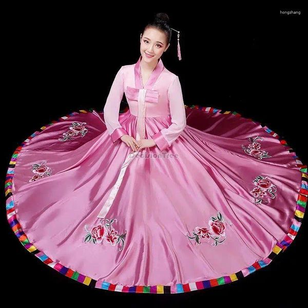 Vêtements ethniques 2023 Style classique coréen Femmes Broderie Dance Performance Costume Femme Minorité Élégant Quotidien Hanbok Robe S694